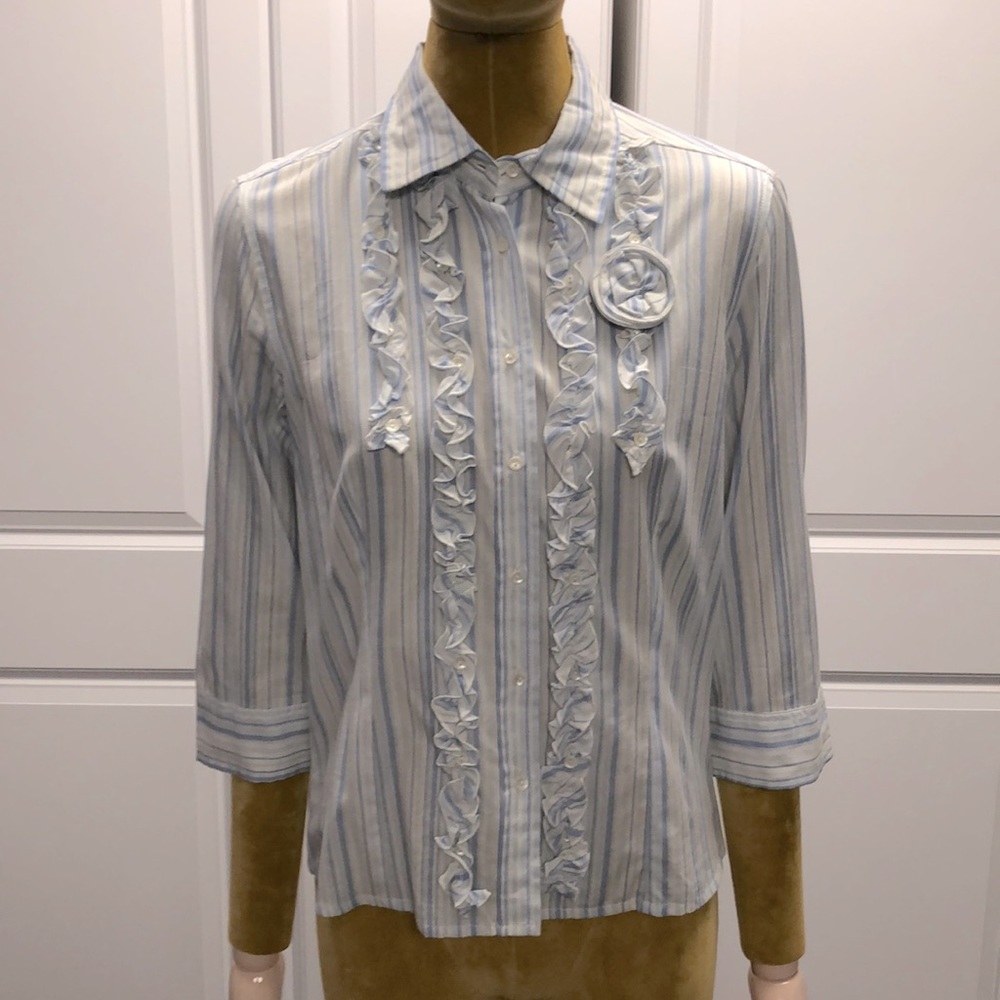 Max Mara Weekend Women’s 3/4 sleeve, ruffle front, button down top